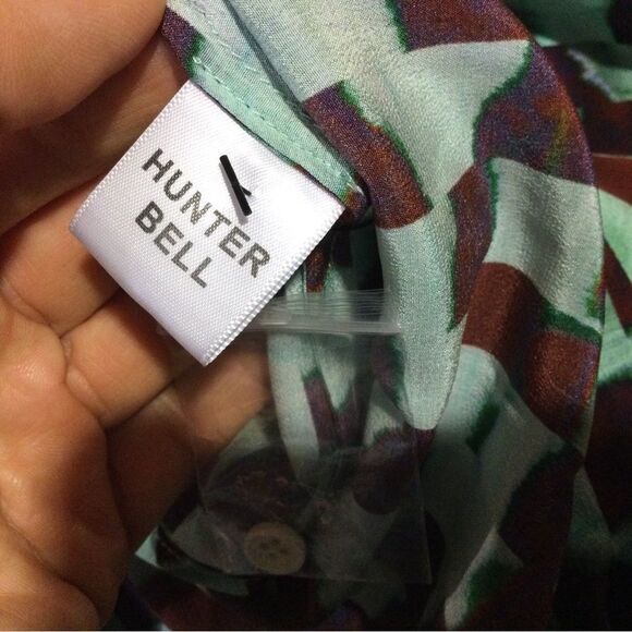 HUNTER BELL Finley Blouse - Subway Tile - Picture 11 of 12